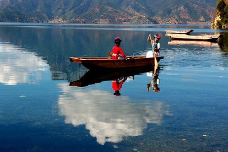 泸沽湖