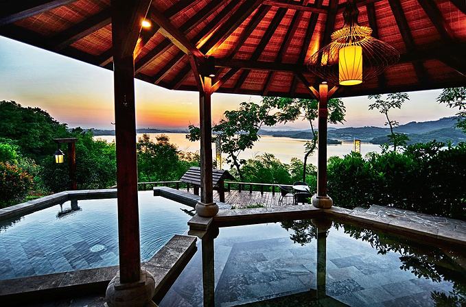 石林石海温泉+黑石菁2日休闲游