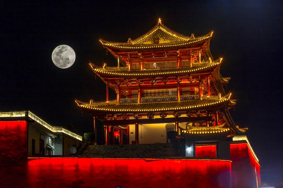 建水-普者黑-弥勒-石林-澄江5天深度游